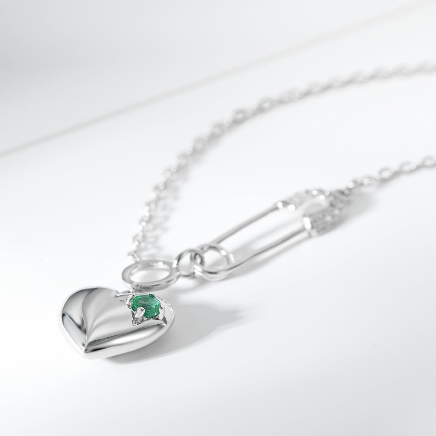 Cool Necklace Women's Fashion S925 Silver Emerald Heart Pendant Paper Clip - Maria B.