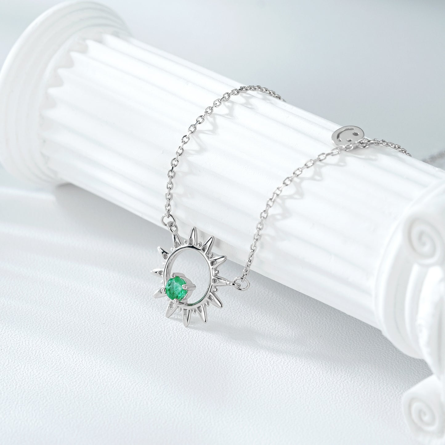 Women's Personality Collar Chain Round Temperament Emerald Necklace - Maria B.