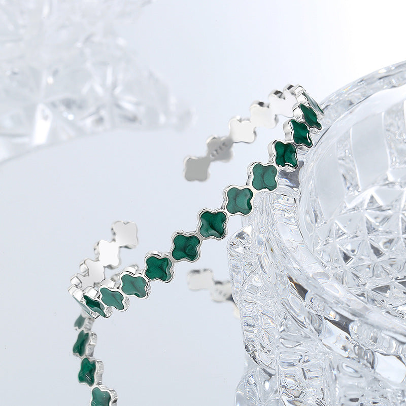 S925 Sterling Argent Quatre Feuille Fleur Quicksand Émail Femelle Réglable À La Mode de Baisse Glaçure Avocat Couleur Bracelet - Maria B.