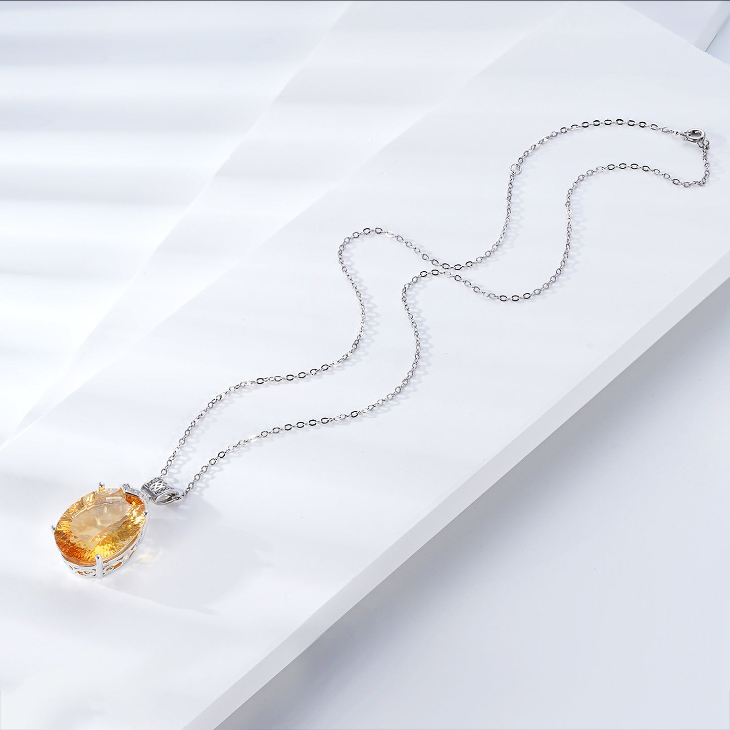 Élégant Naturel Topaze Pendentif De Luxe 925 Femmes Collier En Argent Collier Chaîne Jour de Valentine Cadeau Pour Petite Amie - Maria B.