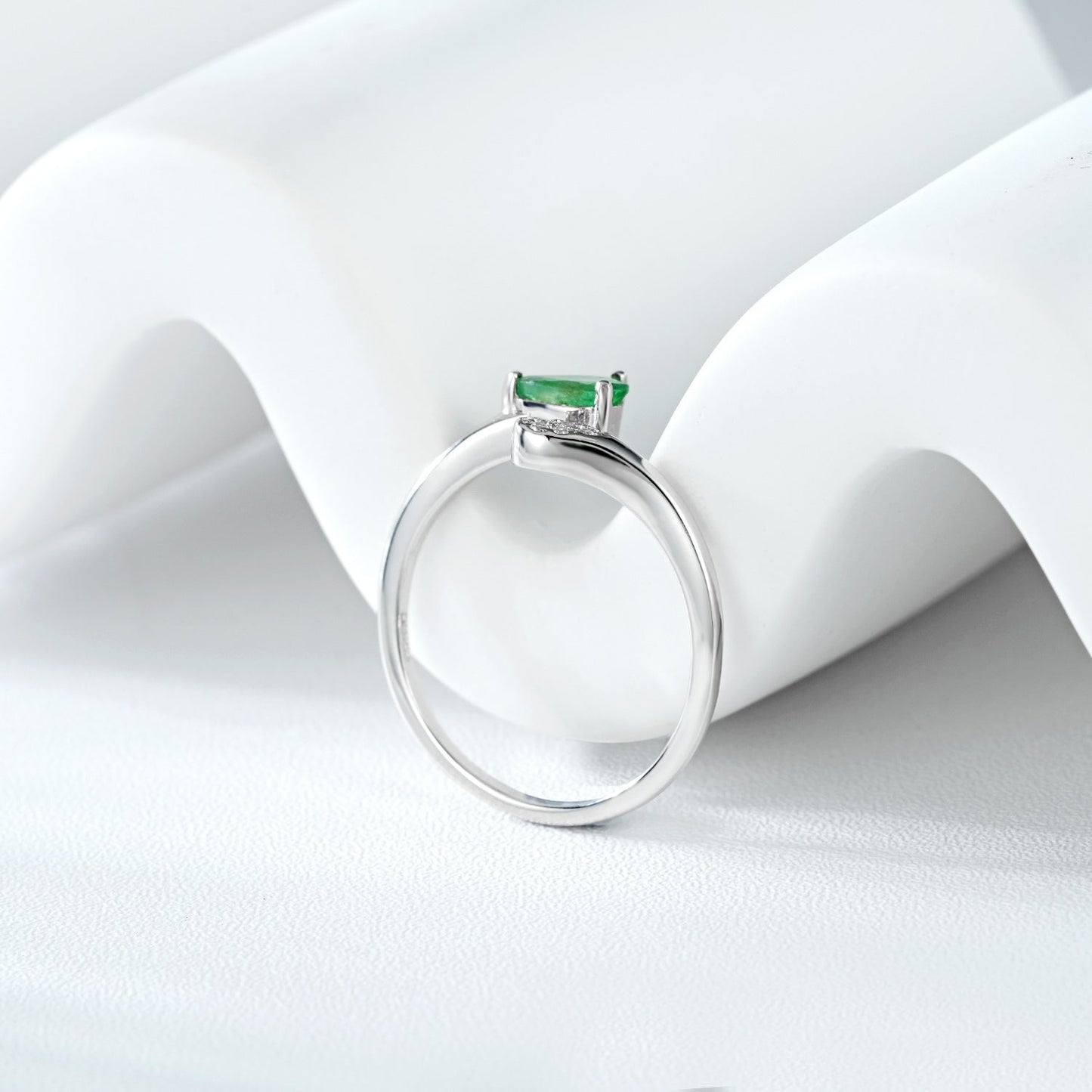 Bague Lola - Émeraude et Argent Sterling 925 - Maria B.