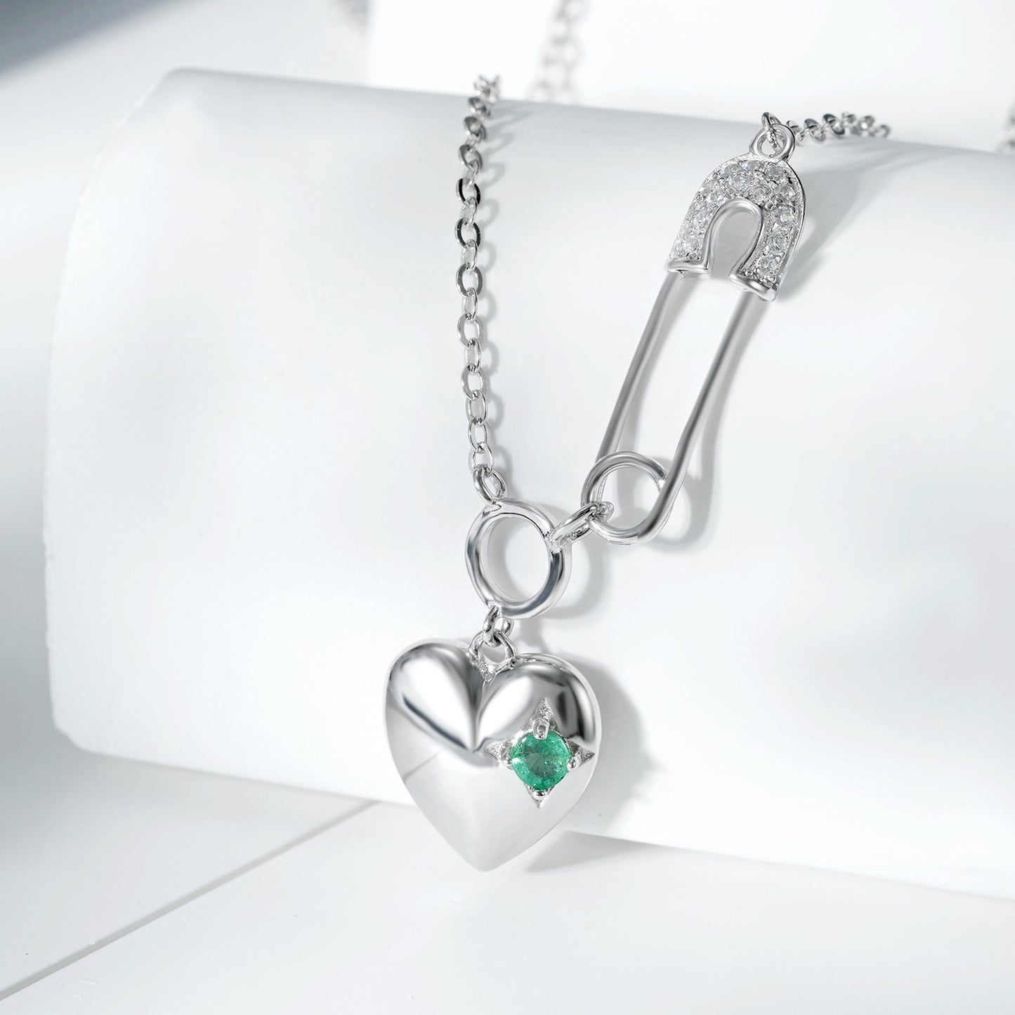 Cool Necklace Women's Fashion S925 Silver Emerald Heart Pendant Paper Clip - Maria B.