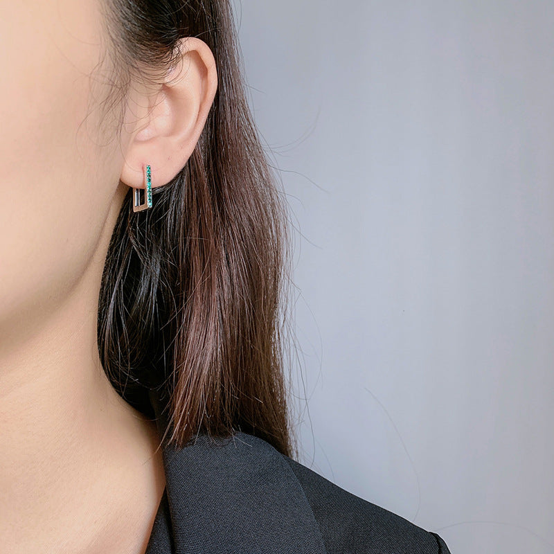 S925 Sterling Argent Géométrique Carré Diamant Thai Argent Boucles D'oreilles - Maria B.