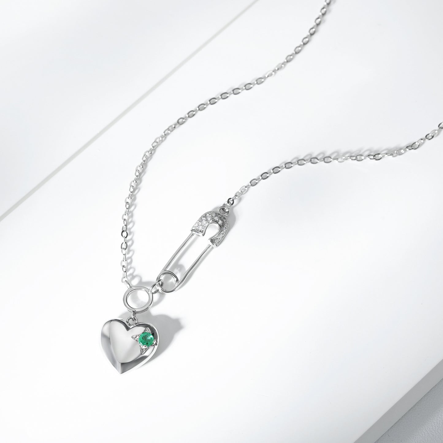 Cool Necklace Women's Fashion S925 Silver Emerald Heart Pendant Paper Clip - Maria B.