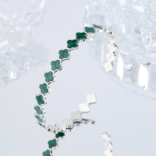 S925 Sterling Argent Quatre Feuille Fleur Quicksand Émail Femelle Réglable À La Mode de Baisse Glaçure Avocat Couleur Bracelet - Maria B.