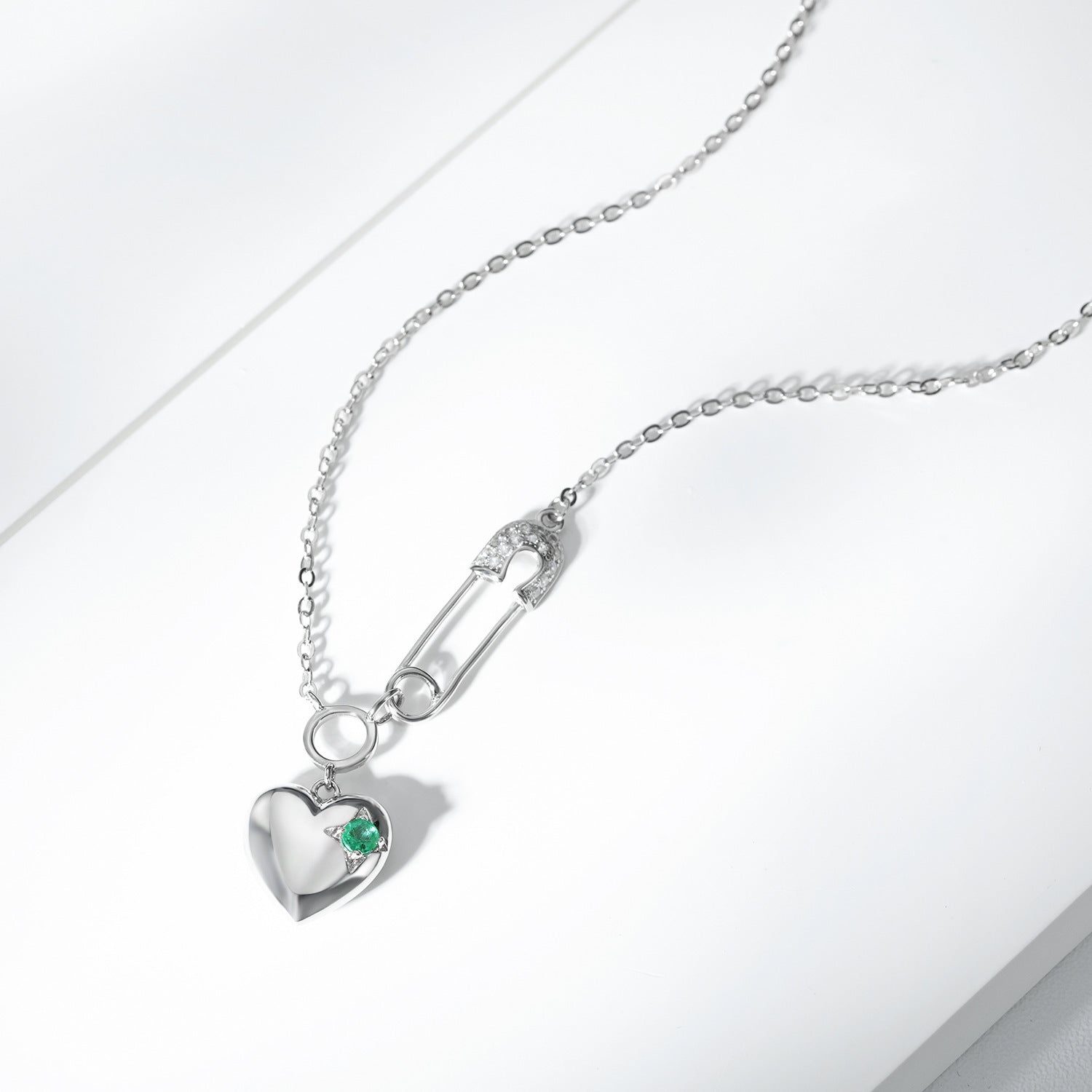Cool Necklace Women's Fashion S925 Silver Emerald Heart Pendant Paper Clip - Maria B.